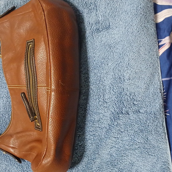 Dooney and Bourke Leather Purse - Picture 3 of 9